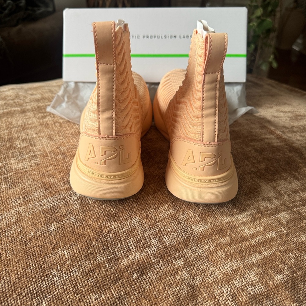 APL WOMENS Faded Peach Sneakers
